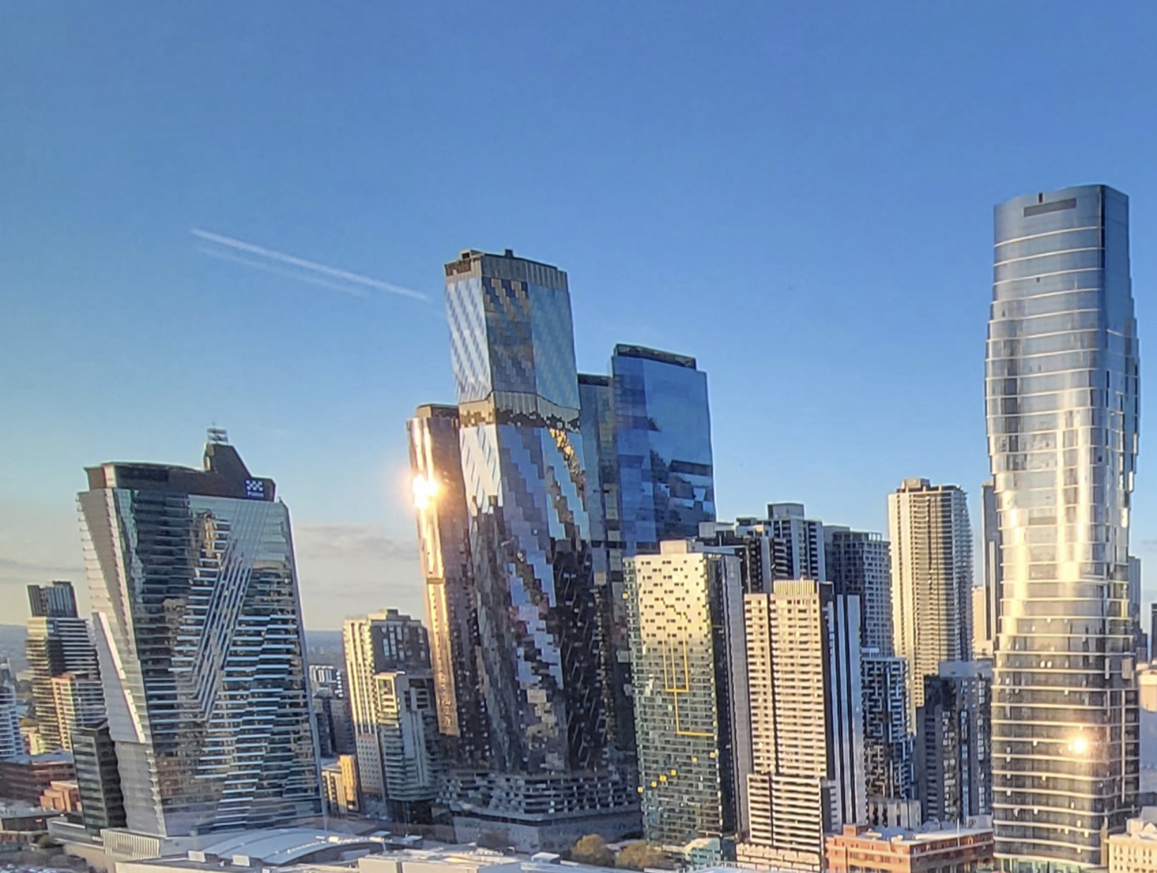 Melbourne cityscape, natural light